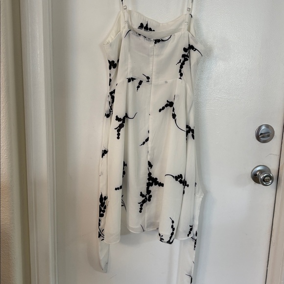 Dress. Selfie ‘s brand size USA M. Colore white and black - Picture 4 of 9